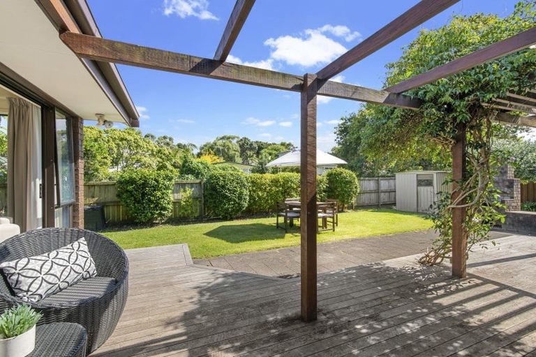 Photo of property in 33 Uppingham Crescent, Hillcrest, Auckland, 0627