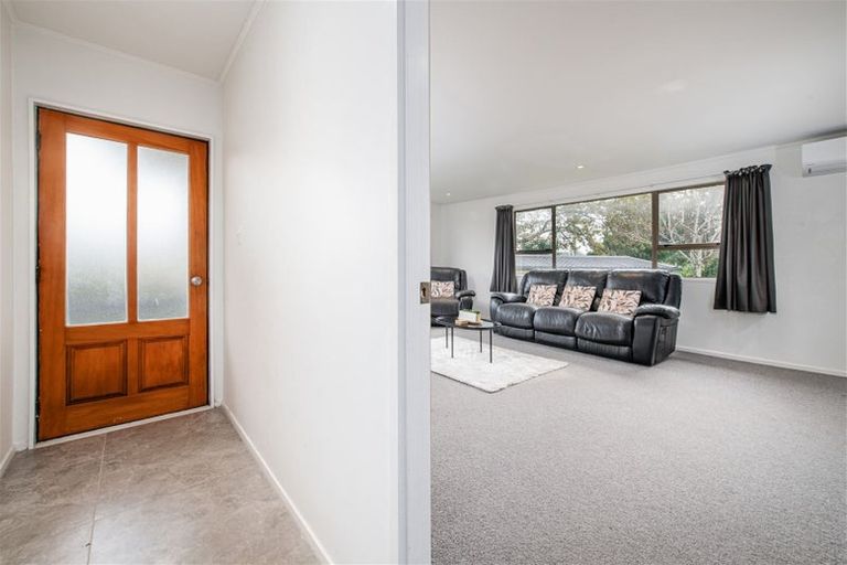 Photo of property in 8 Forest Hill Road, Henderson, Auckland, 0612