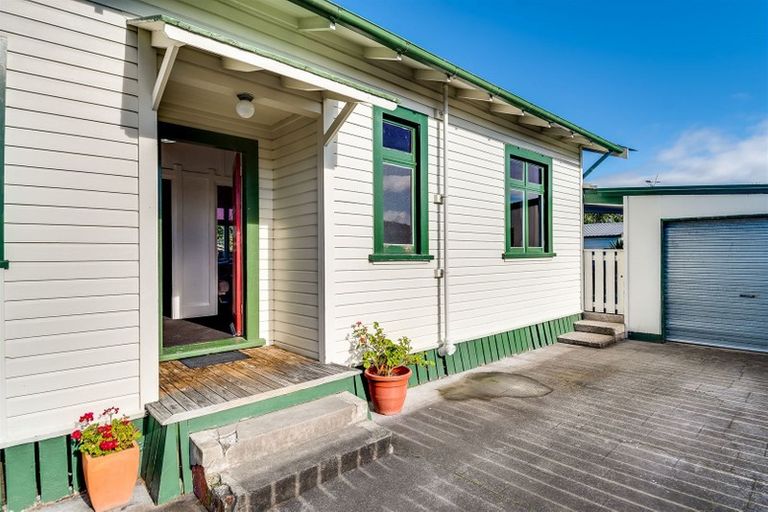 Photo of property in 1/5 Murphy Road, Taradale, Napier, 4112