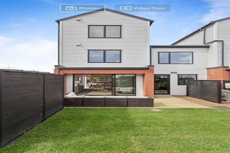 Photo of property in 60 Mapou Road, Hobsonville, Auckland, 0616