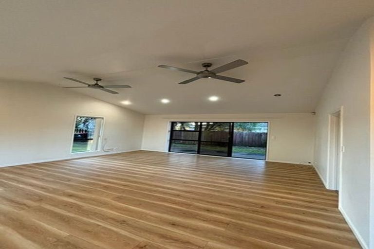 Photo of property in 8 Emerald Place, Papamoa Beach, Papamoa, 3118