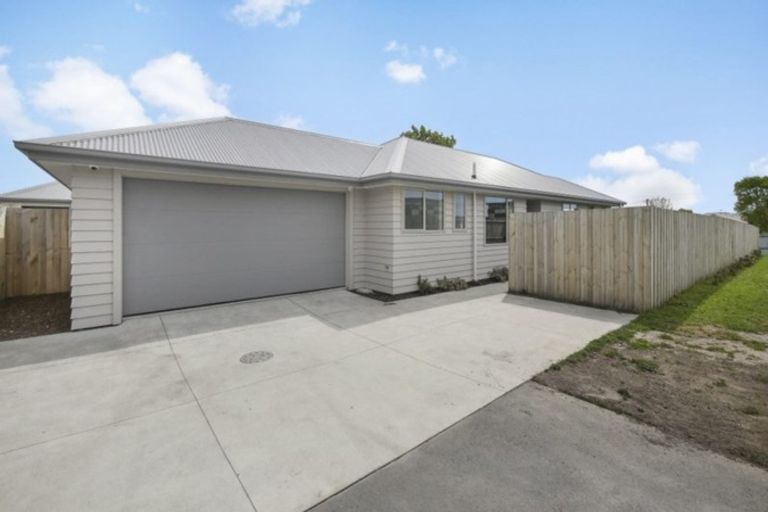 Photo of property in 1/471 Pages Road, Aranui, Christchurch, 8061