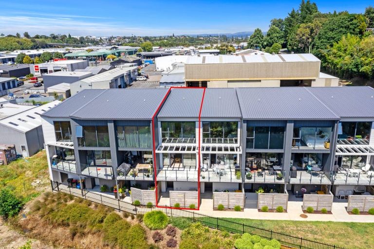 Photo of property in 9/29 Montgomery Road, Judea, Tauranga, 3110