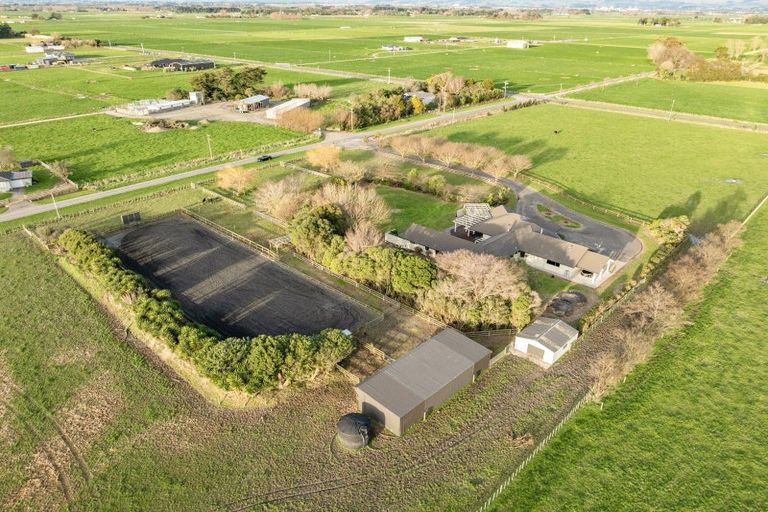 Photo of property in 11 Mckenzie Settlement Road, Kairanga, Palmerston North, 4475