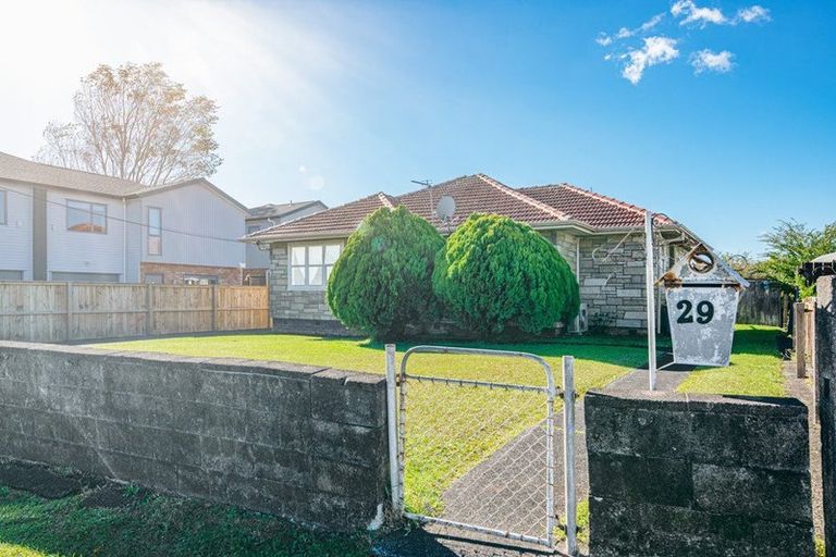 Photo of property in 29 Statesman Street, Henderson, Auckland, 0612