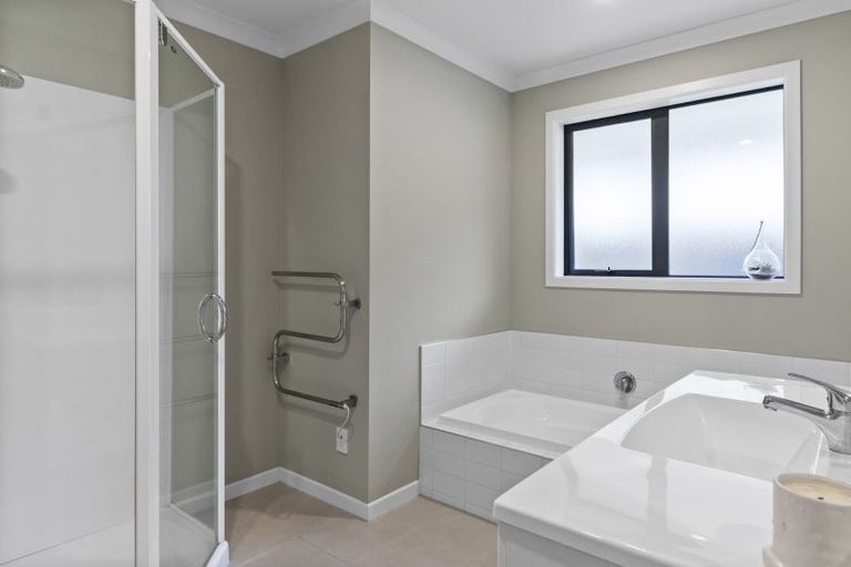 Photo of property in 15 Honiss Place, Cambridge, 3434