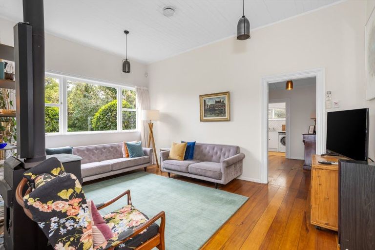 Photo of property in 376 Taiapa Road, Muriwai, Waimauku, 0881