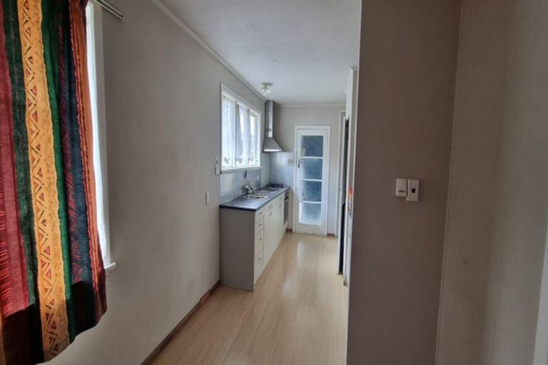 Photo of property in 49 Larnoch Road, Henderson, Auckland, 0610