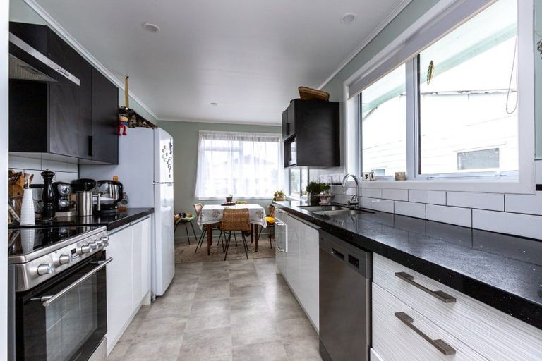 Photo of property in 17 Station Road, Paeroa, 3600