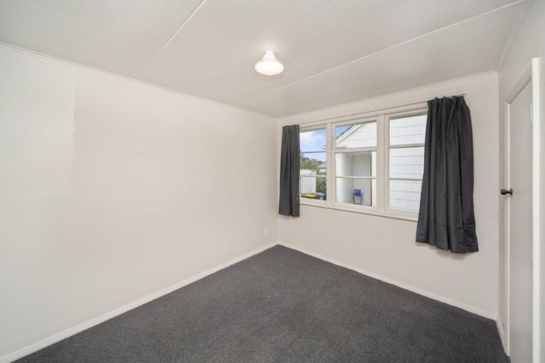 Photo of property in 279 South Road, Hawera, 4610