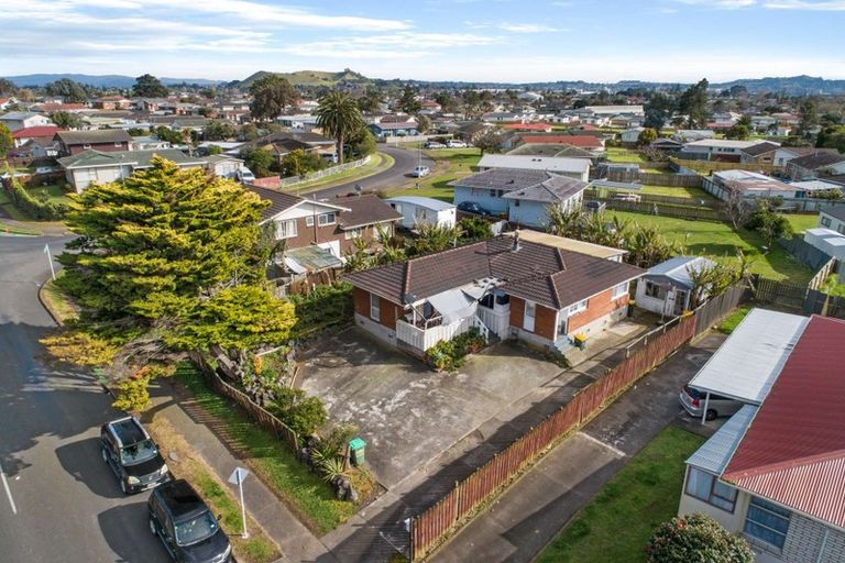 Photo of property in 44 Mckinstry Avenue, Mangere East, Auckland, 2024
