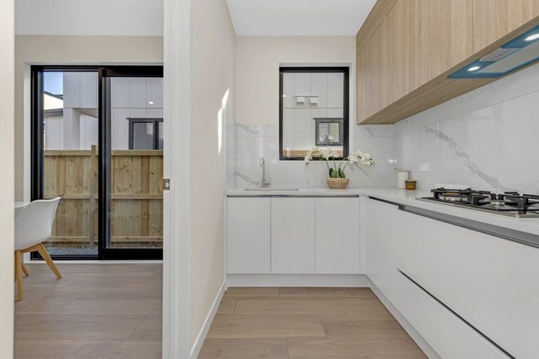 Photo of property in 28 Hearth Street, Flat Bush, 2019
