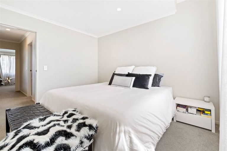 Photo of property in 4 Peihana Road, Hobsonville, Auckland, 0616