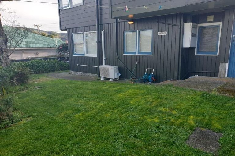 Photo of property in 31 Kaihuia Street, Northland, Wellington, 6012