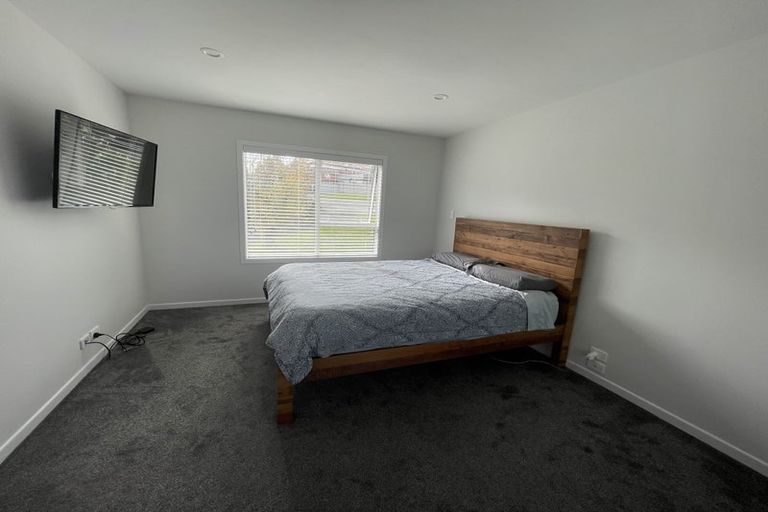 Photo of property in 11a River Road, Te Atatu Peninsula, Auckland, 0610