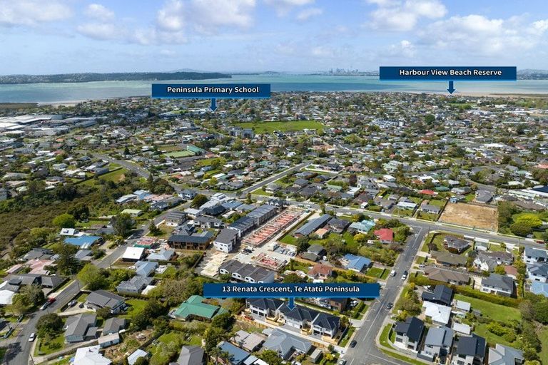 Photo of property in 13b Renata Crescent, Te Atatu Peninsula, Auckland, 0610