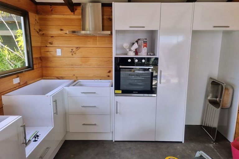 Photo of property in 26 Kauri Road, Stanmore Bay, Whangaparaoa, 0932