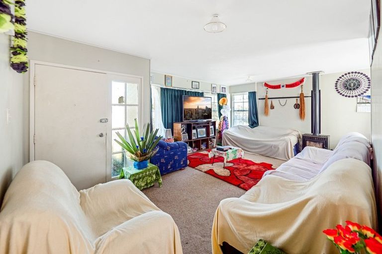 Photo of property in 1 Fairlight Place, Manurewa, Auckland, 2102