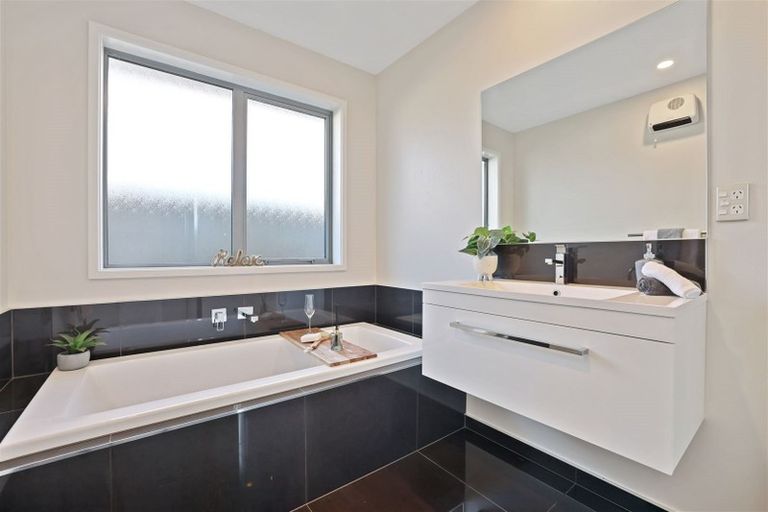 Photo of property in 144 The Runway, Wigram, Christchurch, 8042