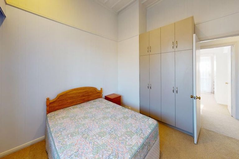 Photo of property in 16 Pirie Street, Palmerston North, 4410