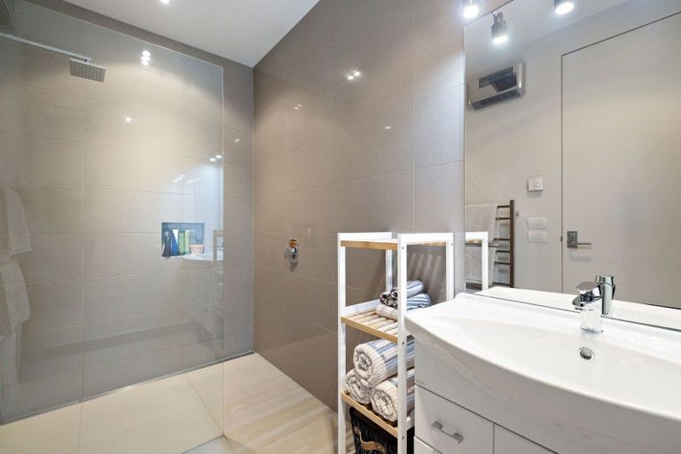 Photo of property in 9 Stewart Street, Frankton, Queenstown, 9300
