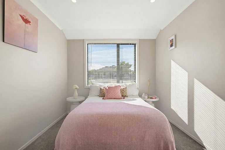 Photo of property in 44 Kahurangi Heights, Aotea, Porirua, 5024