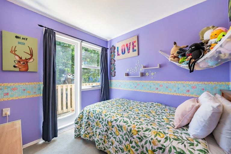 Photo of property in 16 Shalimar Crescent, Khandallah, Wellington, 6035