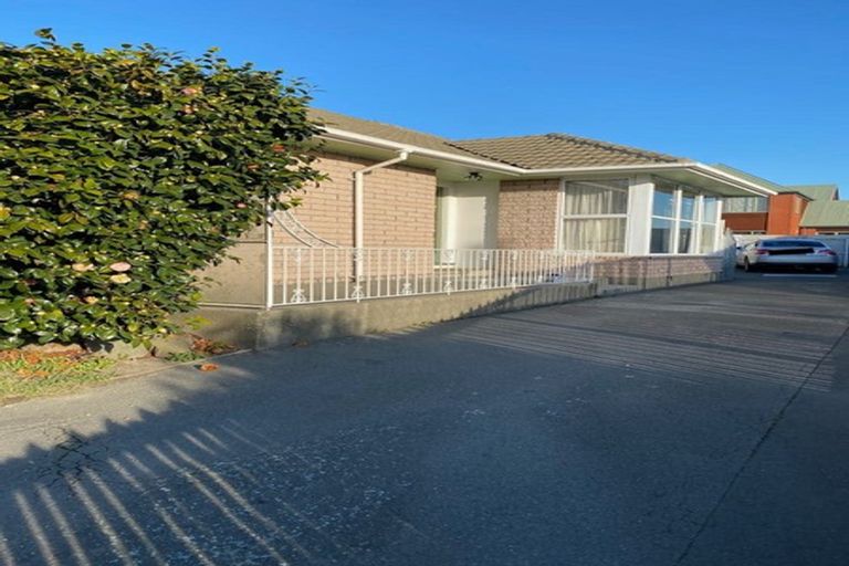Photo of property in 31 Staveley Street, Avonhead, Christchurch, 8042