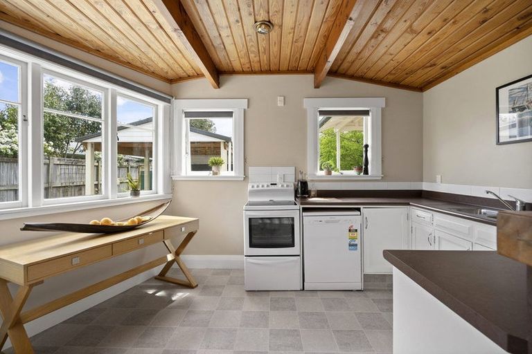 Photo of property in 68 Princes Street, Cambridge, 3434