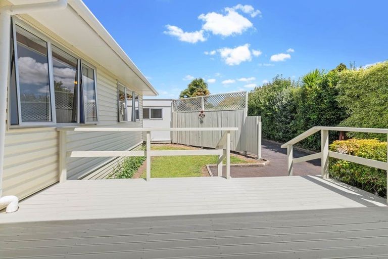 Photo of property in 2/420 Great South Road, Opaheke, Papakura, 2113