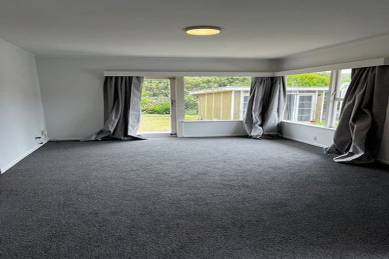 Photo of property in 2/3 Ocean View Road, Hillcrest, Auckland, 0627