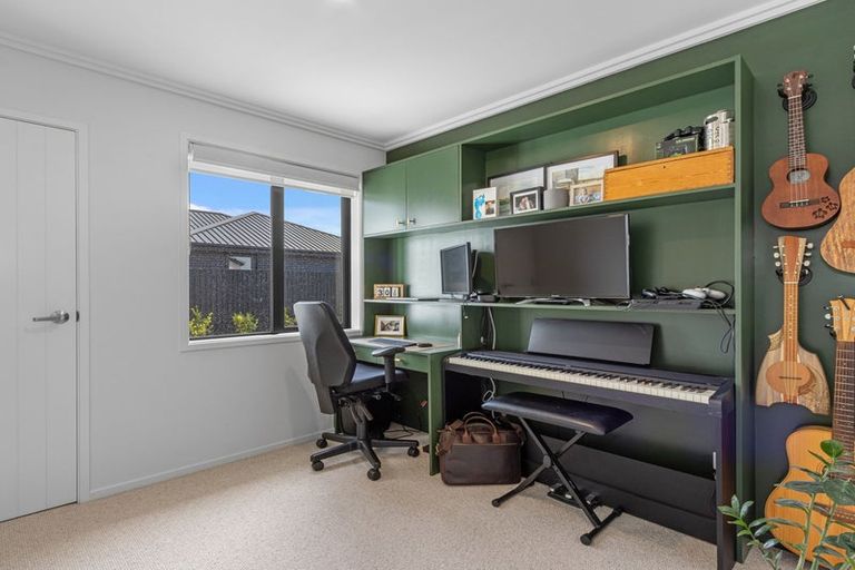 Photo of property in 40 Selfe Crescent, Burwood, Christchurch, 8083