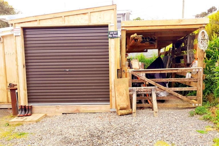 Photo of property in 48 Bays Road, Orere Point, 2585