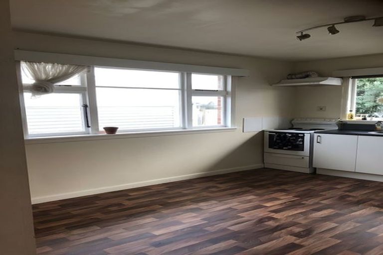 Photo of property in 11 Worthy Street, Ilam, Christchurch, 8041