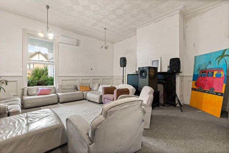 Photo of property in 6 Heriot Row, Dunedin Central, Dunedin, 9016
