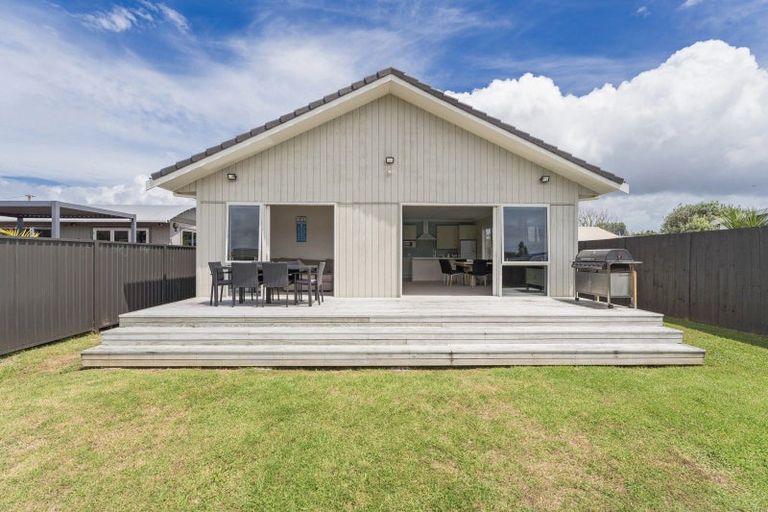 Photo of property in 4 Eyre Street, Henderson, Auckland, 0612