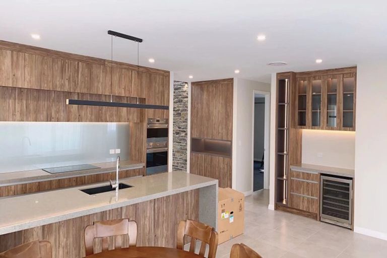 Photo of property in 35 Maka Terrace, Orewa, 0931