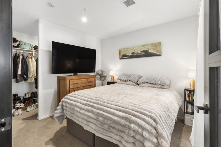 Photo of property in 202/2u Onepu Road, Kilbirnie, Wellington, 6022
