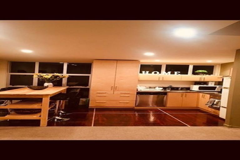 Photo of property in 306u2 Evans Bay Parade, Hataitai, Wellington, 6021
