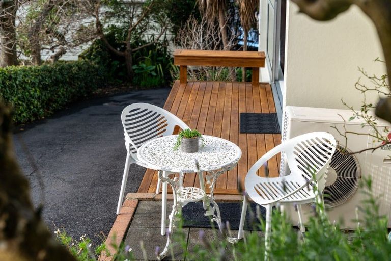 Photo of property in 1/24 Patanga Crescent, Thorndon, Wellington, 6011