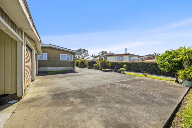 Photo of property in 189 Bucklands Beach Road, Bucklands Beach, Auckland, 2012