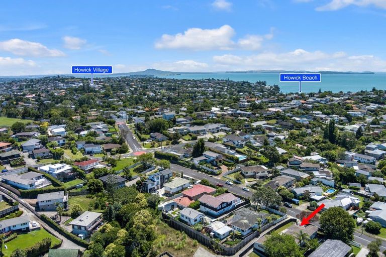 Photo of property in 17 Advene Road, Cockle Bay, Auckland, 2014