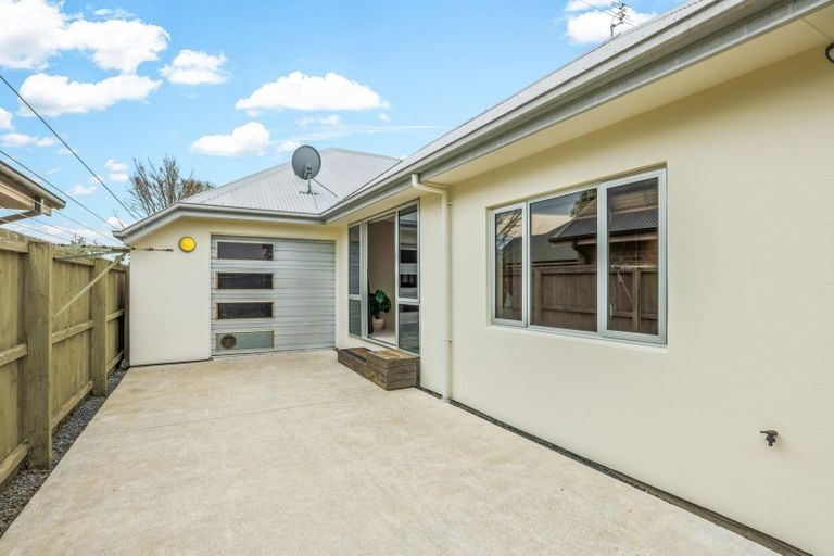 Photo of property in 24 Crombie Green, Northwood, Christchurch, 8051