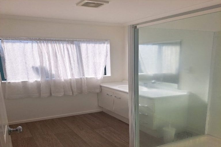 Photo of property in 39c Hall Street, Pukekohe, 2120