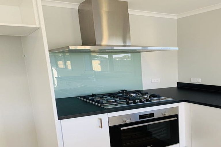 Photo of property in 28 Koru Loop, Paraparaumu, 5032