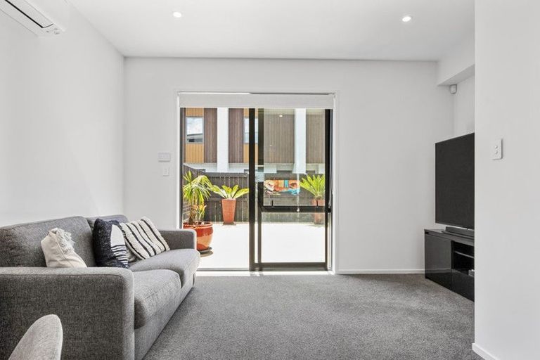 Photo of property in 8 Arvo Lane, Hobsonville, Auckland, 0616
