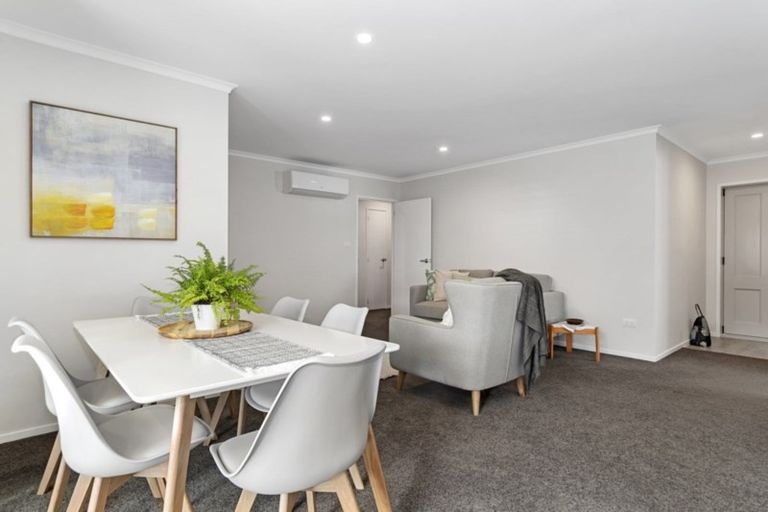 Photo of property in 15 Kahuparere Crescent, Pyes Pa, Tauranga, 3112