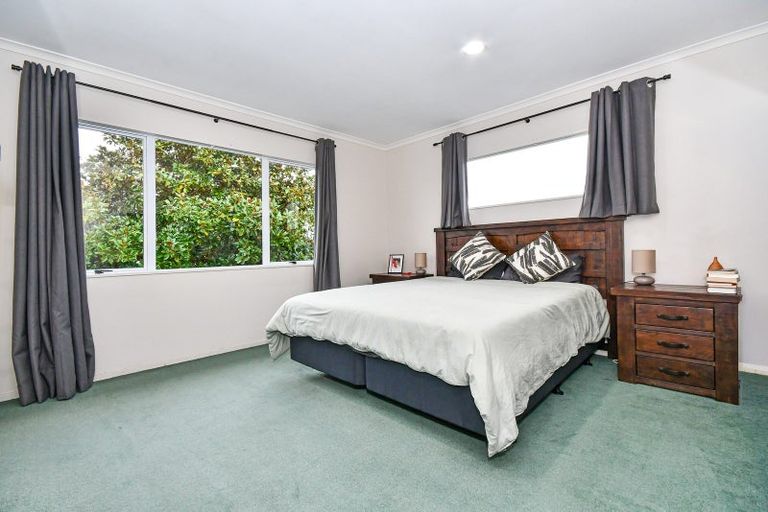 Photo of property in 30b Wellington Street, Pukekohe, 2120