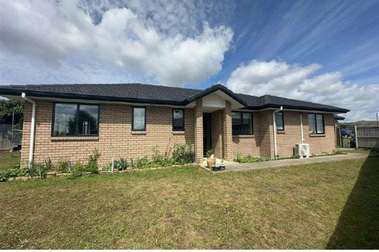 Photo of property in 14 Gibboney Place, Pokeno, 2402