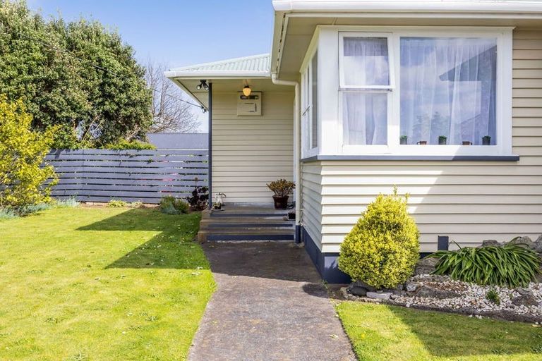 Photo of property in 25 Waihi Road, Hawera, 4610